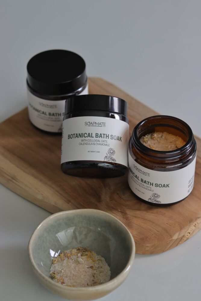 botanical-bath-soak-jar-with-dried-chamomile