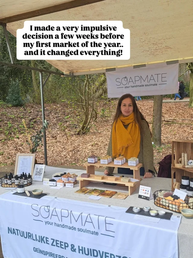 I had been thinking about proper soap packaging for SOAPMATE for at least six months. And for six months I kept finding a reason to wait - not enough time, too close to the market, better to plan it properly for the next one.

And then one day the drive just arrived.. A strong feeling that today was the day. So I sat down and designed the boxes.. nothing fancy, but exactly as I wanted it - a simple, soft design to complement what's inside.

They didn't make it in time for the market. And for the first time that didn't make me want to shelve the whole idea. Because somewhere between letting go of the deadline and just doing the thing, it stopped feeling like a task and started feeling like something I actually wanted to finish.

The boxes are here now. And they were worth every sleepless hour of bringing this project to life. Swipe for the full story ⏭️

.

.

.

#handgemaaktezeep #kleinbedrijf #zeepkopen #smallbatchsoap #ambachtelijkezeep