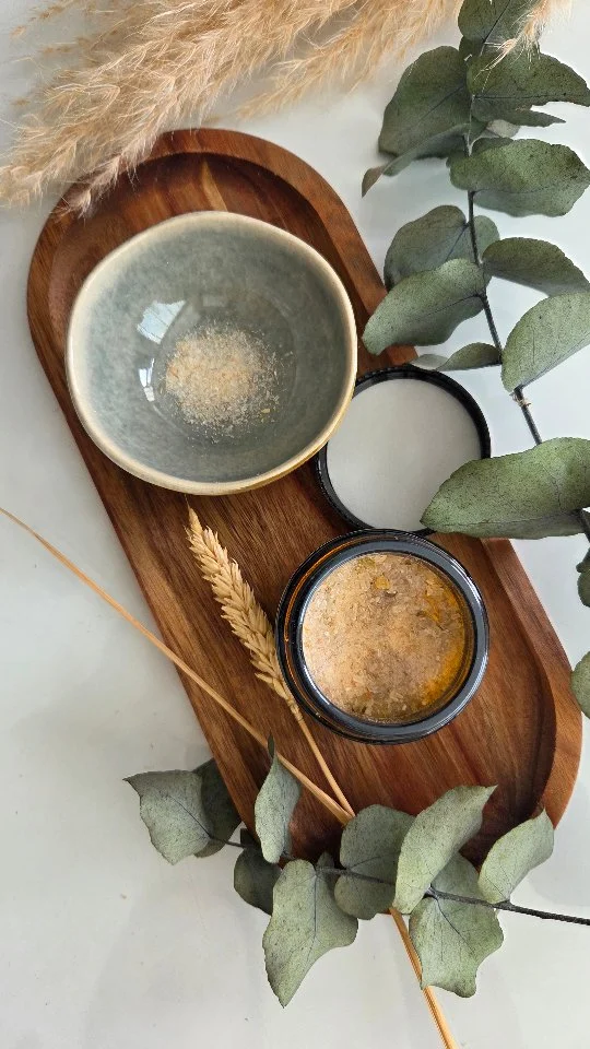 And by that logic these botanical bath salts might be the best investment I've made all year 🤪

A mix of mineral salts, chamomile, calendula and a floral essential oil blend, made to turn an ordinary bath into a luxurious spa experience at home. 

These bath salts are made to soften your skin and fill the room with a gentle scent that came from a garden rather than a lab.. 🌸🌼🪻

If you're the kind of person who reads ingredient labels, chooses natural skincare, and believes a bath should feel like a small ritual and not a chore, this one's for you.

Small batch, handmade skincare for people who want their self care to connect them back to nature 🍂

.

.

.

#naturalskincare #bathsalts #natuurlijkeverzorging #badzout #kleinondernemer